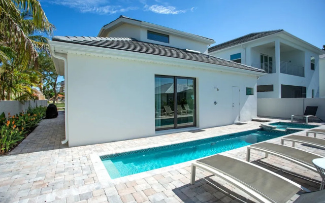 Sorrento 4 Bedroom Home by NFVH