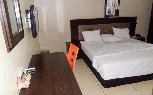 Regia Luxuria Hotel & Suites