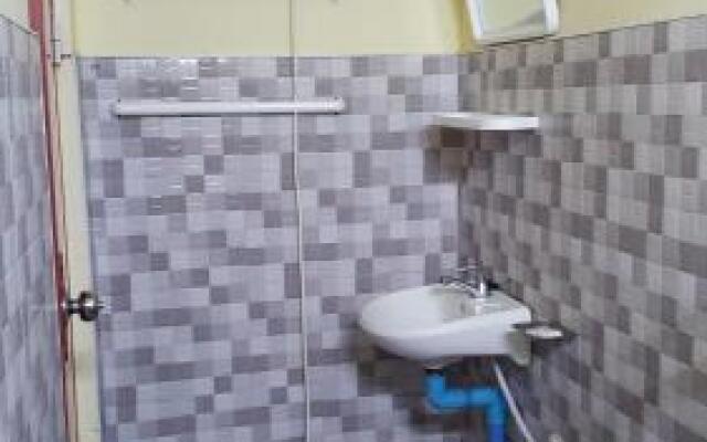 Royal Lin Thar Guest House