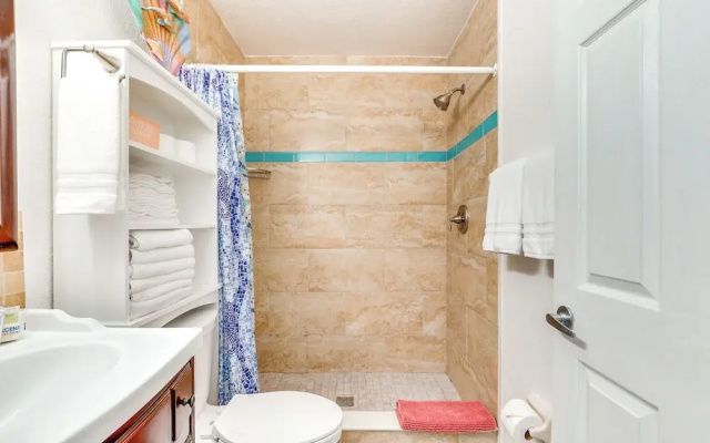 Clearwater Beach Hideaway: Walkable Location!