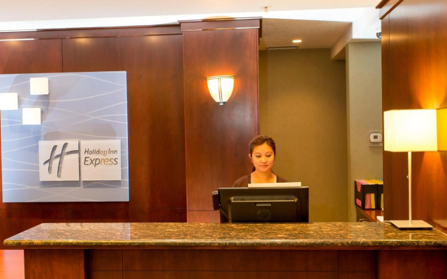 Holiday Inn Express Hotel & Suites Drayton Valley by IHG