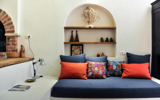 Laas Residence