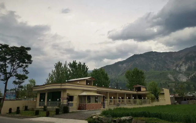 Breeze Inn Hotel & Restaurant
