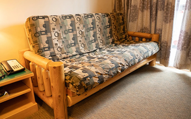 Rocky Mountain Ski Lodge