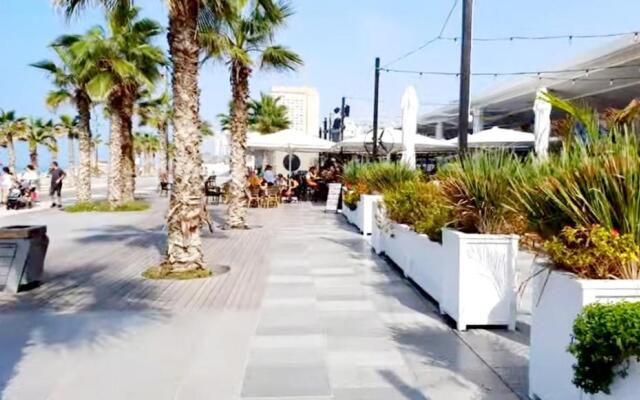 Apart Hotel TLV/Bat Yam Beach Front 1207