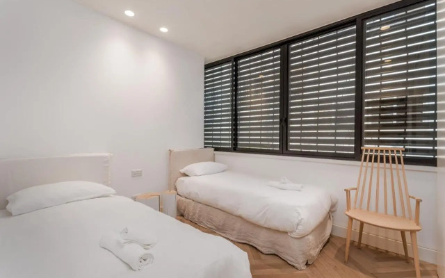 Stunning and design 2BDR Apartment