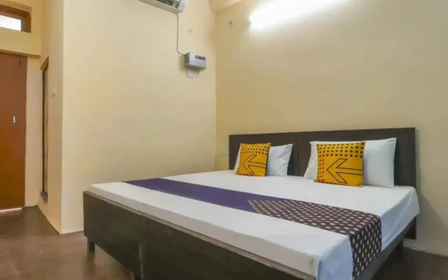 Av Inn by OYO Rooms