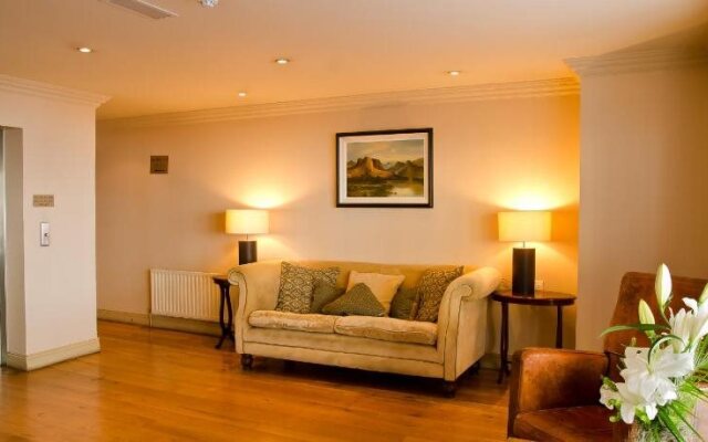 Newbury Hotel