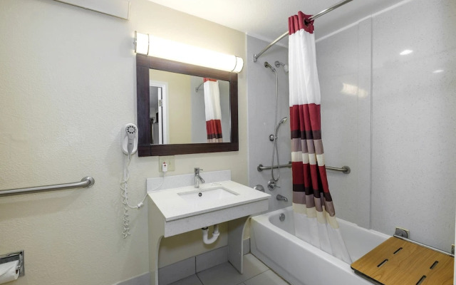 Red Roof Inn Tallahassee - University