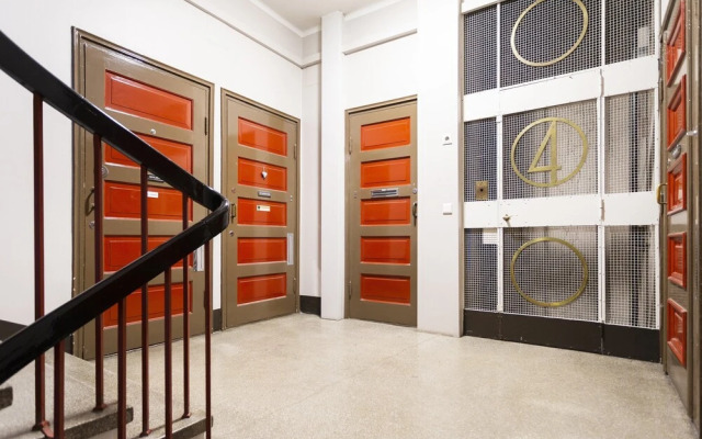 1BR City Apartment with Great Location