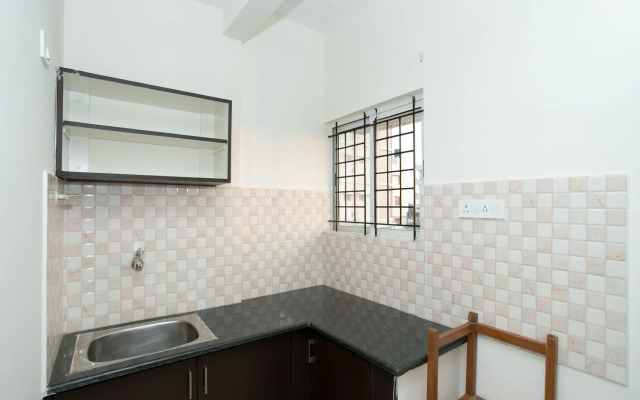 Airport AC Transit Stay By OYO Rooms