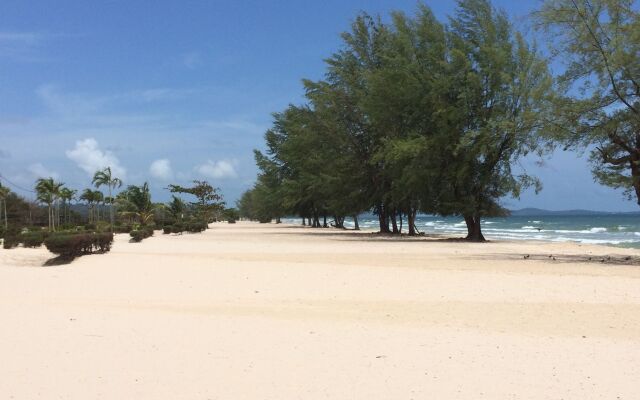 The Cove Beach Bungalows