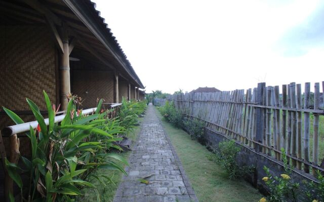 Airy Kuta Utara Raya Padonan Dalung Bali