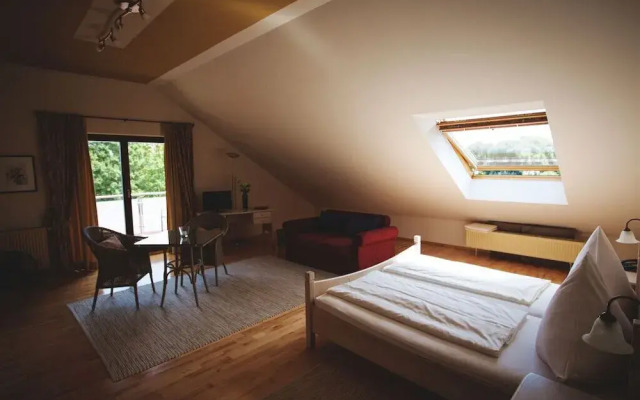 Weingut & Landhotel Lucashof