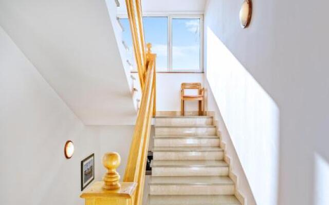 Barun Apartments