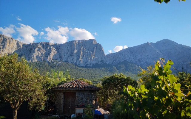 2nd Private Room in the Attic With Shared Bathroom use