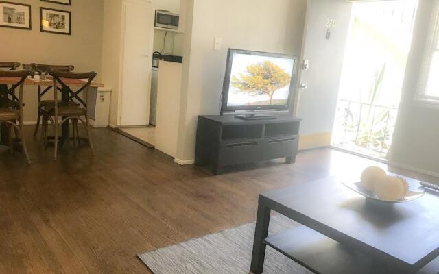 Lowena Apartments