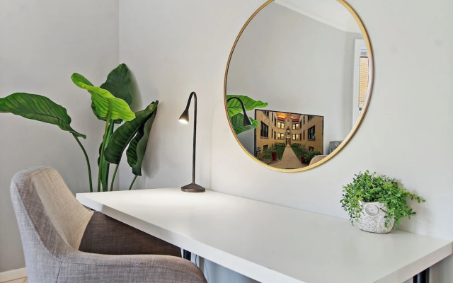 1BR Vibrant Apt - Montrose 2E