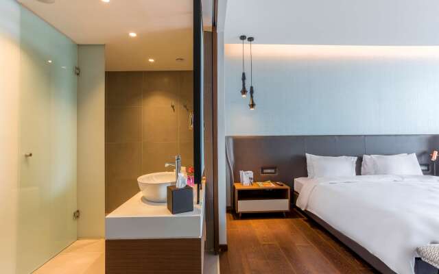 Radisson Blu Hotel, Larnaca