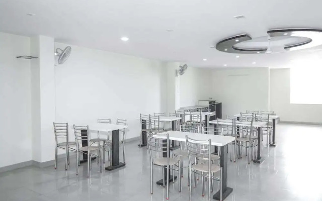 Hotel River Side By OYO Rooms