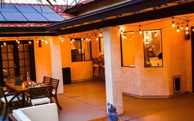 4-bdrm Vacation Dream Home W/backyard Paradise!