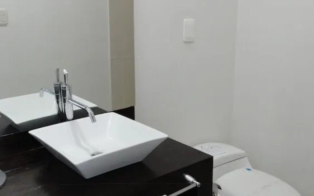 Hábitat Suites Hotel