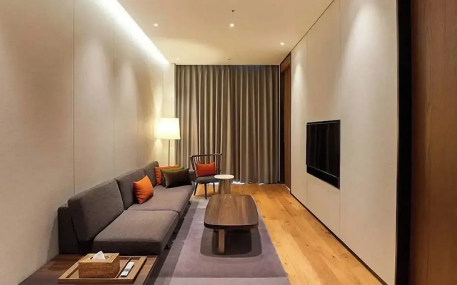 Sagewood Hong Cheon