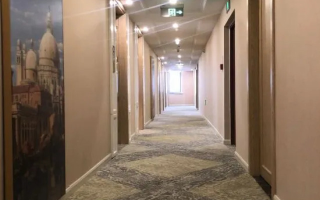 Vienna Hotel (Shouguang Wanda Plaza store)