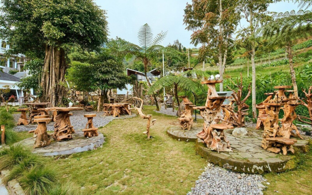 Luxcamp Selo - Merapi View by Horison