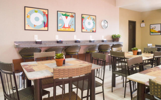 Athenas Apart Hotel