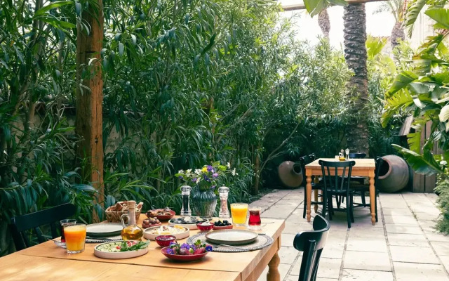 Manastir Alacati Hotel