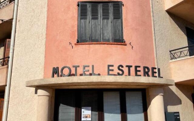 Motel Esterel