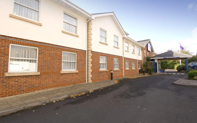 Premier Inn Coventry South (A45) Hotel