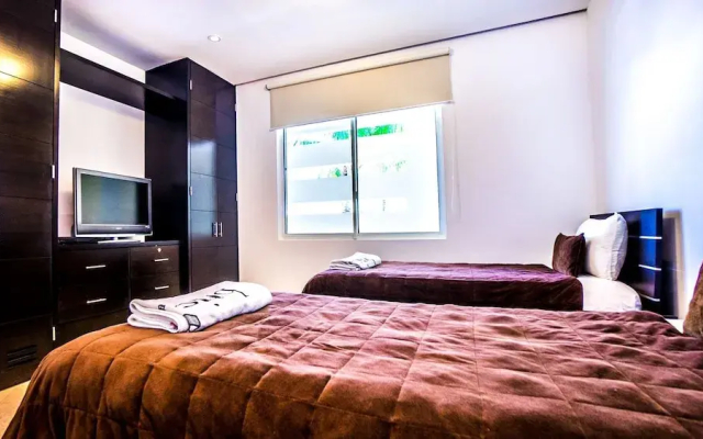 Elements 118 2 Bedroom Condo by Redawning