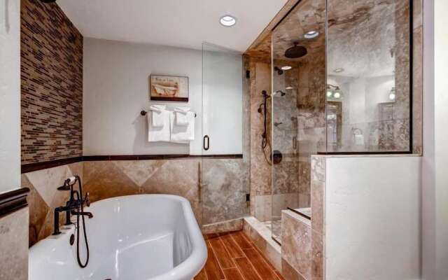 4 Bedroom Ski in, Ski out Mountain Vacation Rental Located Next to Historic Main Street in Downtown Breckenridge