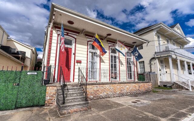 The Rampart Residence