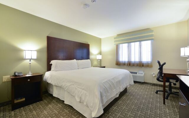 HolmeSuites Columbus Airport/DLA