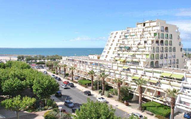 STUDIO 2-3 pers PARKING CLIM VUE PORT ET MER