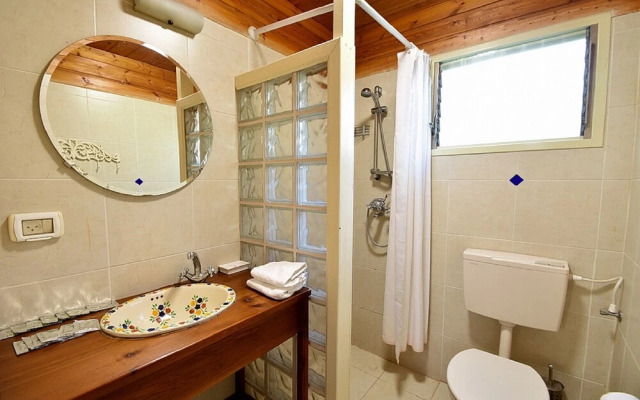 Maya Cabins