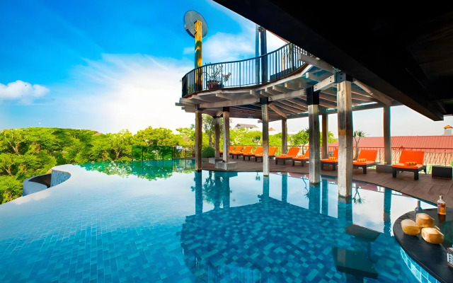 Sun Island Hotel & Spa Legian