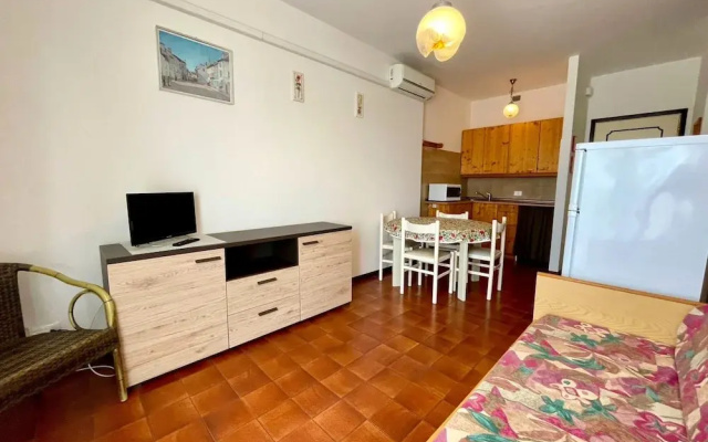 Cozy One-bedroom Apartment