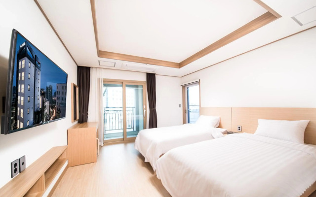 Run Hotel