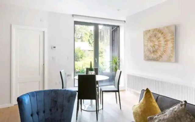 Deluxe Central London North Apartments