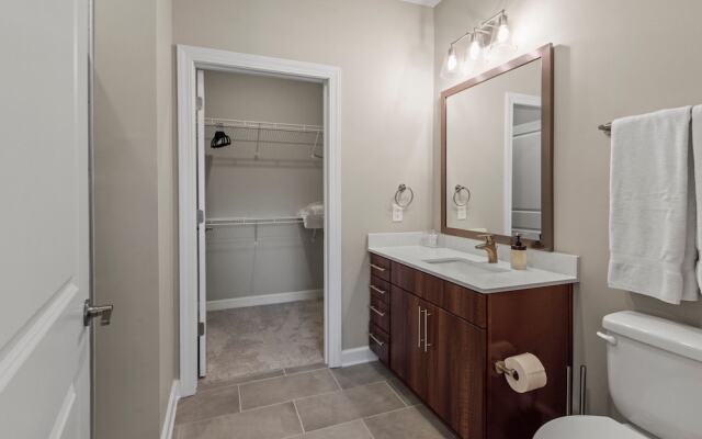Kasa FreeMoreWest Charlotte