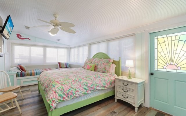 Marmalade Mermaid 3 Bedroom Home by Redawning