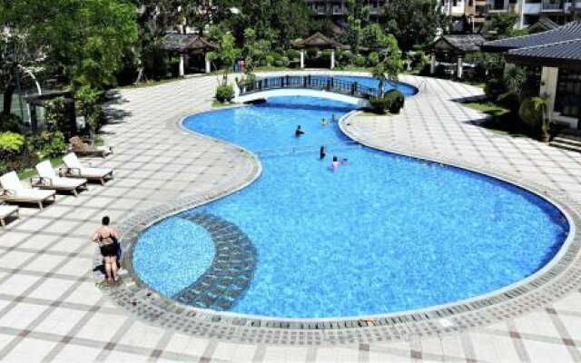 Stunning 2BR Unit at Rosewood Pointe Residences near BGC