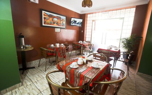 Hotel Tinkus Inn