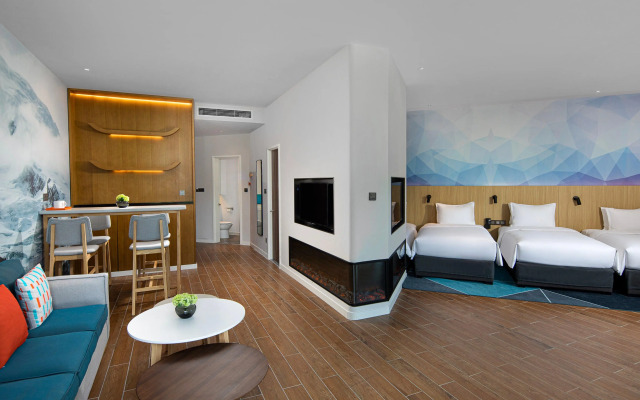 Отель Holiday Inn Express Chongli