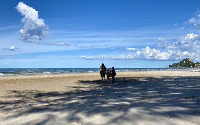 Loligo Resort Hua Hin