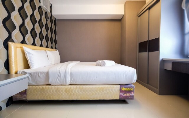 Modern and Comfort 2BR Bassura City Apartment